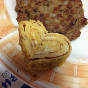 お弁当に♪ほんのり甘い♡ハート♡の卵焼き